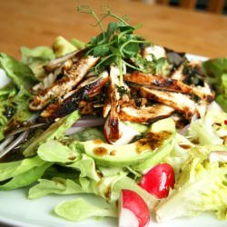 Chicken with Avocado and Radish Salad - Recipe photo by thegoodmoodfoodblog