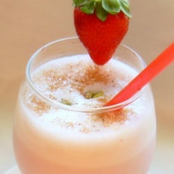 Ice Strawberry Sahlab - Recipe photo by Simplicious