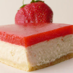 Rhubarb Cheesecake with Strawberry Jelly - Recipe photo by LBC