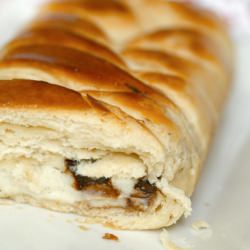 Chocolate Chip & Vanilla Danish Braid - Recipe photo by fanny