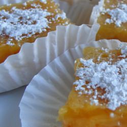 Apricot-Lemon Bars - Recipe photo by LaCuisineHélène