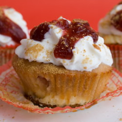 Strawberries n Creamcheese Cupcakes - Recipe photo by 8ounces