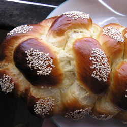 Honey Vanilla Challah with Cardamom - Recipe photo by toxobread