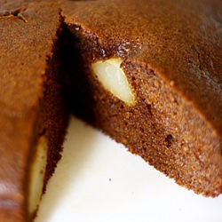 Dark Ginger Pear Cake - Recipe photo by zozo