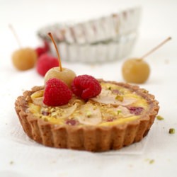 Pear and Raspberry Flan Tart - Recipe photo by cannelleetvanille