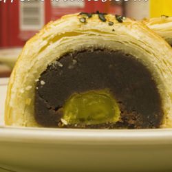 Salted Egg Yolk Red Bean Pastries - Recipe photo by chowtimes