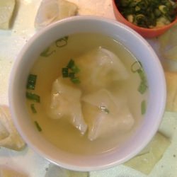 Wonton Soup - Recipe photo by Anniepooh
