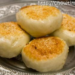 Fried Steamed Bun - Recipe photo by chowtimes