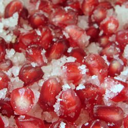 How to Juice a Pomegranate - Recipe photo by clynch