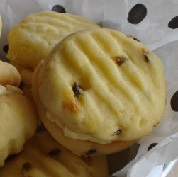 Yoyo Cookies - Recipe photo by Technicolor Kitchen