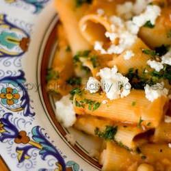 Pasta with Chickpeas - Recipe photo by tastypalettes
