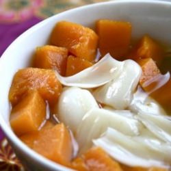 Sweet Pumpkin And Lily Bulb Soup - Recipe photo by pixen
