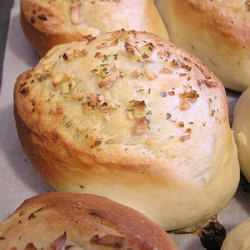 Garlic Buns - Recipe photo by toxobread
