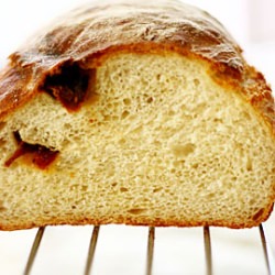 Sundried Tomato and Cheese Bread - Recipe photo by zozo