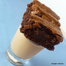Irish Cream Brownies - Recipe photo by HoneyB