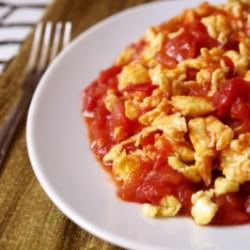 Scrambled Eggs with Tomatoes - Recipe photo by food-4tots