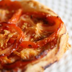 Tomato Pizza without Cheese - Recipe photo by licking my lips