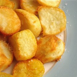 Perfect Roast Potatoes - Recipe photo by Coby