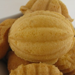 Kuih Bahulu / Kuih Baulu - Recipe photo by beachloverkitchen