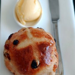 Hot Cross Buns - Recipe photo by winosandfoodies