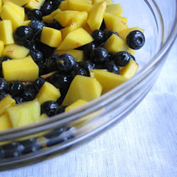 Mango Blueberry Ginger Fruit Salad - Recipe photo by recessionipes