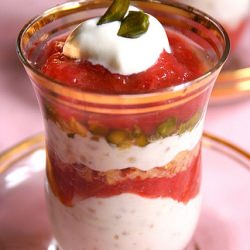 Rhubarb Tapioca Parfait - Recipe photo by sandraavital