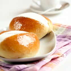 Maritozzi with Whipped Cream - Recipe photo by aniceecannella