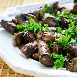 Roasted Mushrooms with Thyme - Recipe photo by kalynskitchen