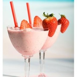 Strawberry Smoothie - Recipe photo by loneacorn