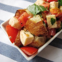 Panzanella with Mozzarella - Recipe photo by mangotomato