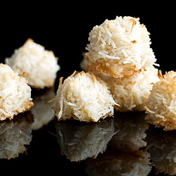 Coconut Macaroons - Recipe photo by kaweah