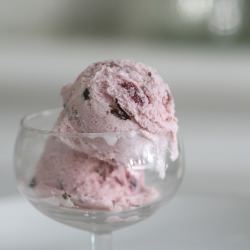 Cherry-chocolate Ice Cream - Recipe photo by alaunamakes