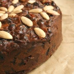 Christmas Marzipan Cake - Recipe photo by Jules