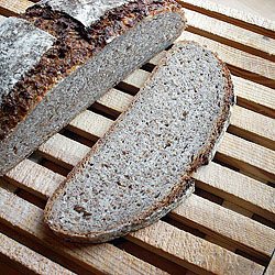 Sourdough Bread - Recipe photo by khymos