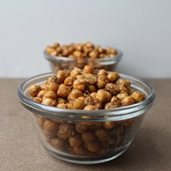 Crunchy Chickpea 'Nuts' - Recipe photo by frenchietbd
