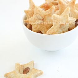 Stelline di Parmigiano - Recipe photo by aniceecannella