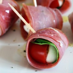 Prosciutto Wrapped Mozzarella Balls - Recipe photo by thisweeksmenu