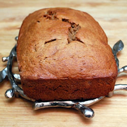 Resolution-Friendly Banana Bread - Recipe photo by recessionipes