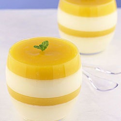 Lemon Curd Panna Cotta - Recipe photo by sweetcorner