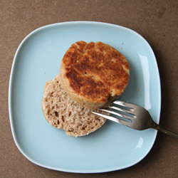 Homemade English Muffins - Recipe photo by frenchietbd