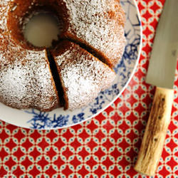 Golden and Moist Carrot Cake - Recipe photo by cafefernando