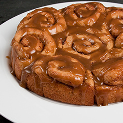 Anadama Cinnamon Rolls - Recipe photo by junbelen