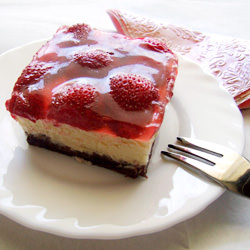 Strawberry Glazed Cheesecake - Recipe photo by russianseason