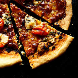 Homemade Pizza - Recipe photo by zoom yummy