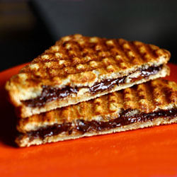 Peanut Butter and Chocolate Toast - Recipe photo by cafefernando