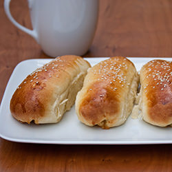 Coconut Buns - Recipe photo by junbelen