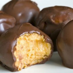 Chocolate Peanut Butter Balls - Recipe photo by NamelyMarly