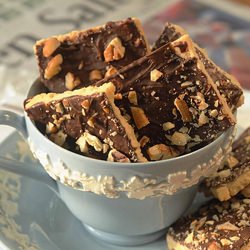 Toffee Bars Made Easy - Recipe photo by saladinajar