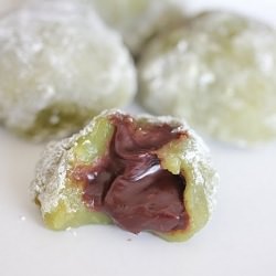 Green Tea Mochi - Recipe photo by kirbie