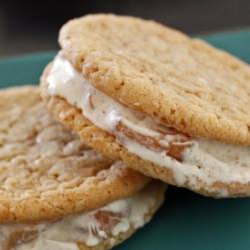 Apple Pie Ice Cream - Recipe photo by grinandbakeit